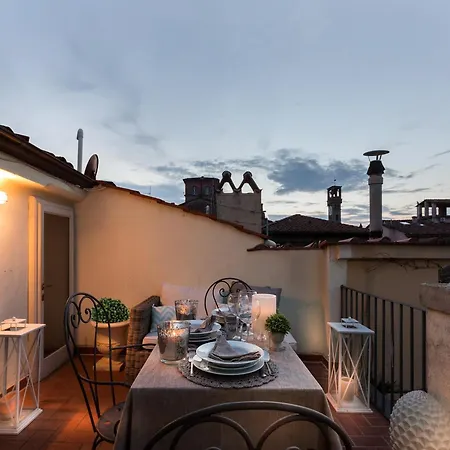 Apartment With Stunning View From Terrace *